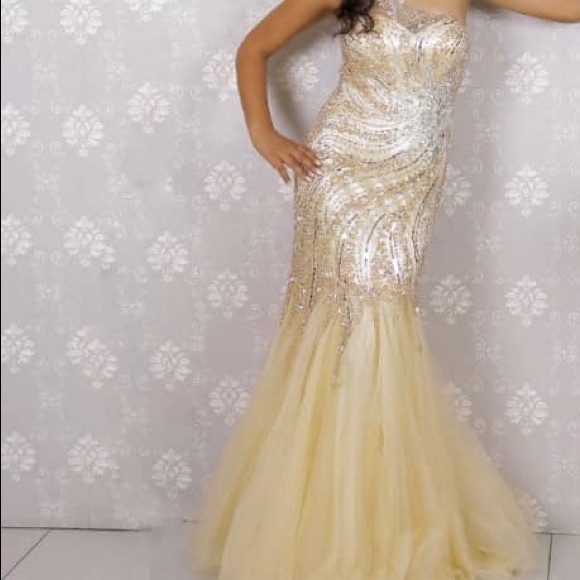 Beautiful - Picture 1 of 1